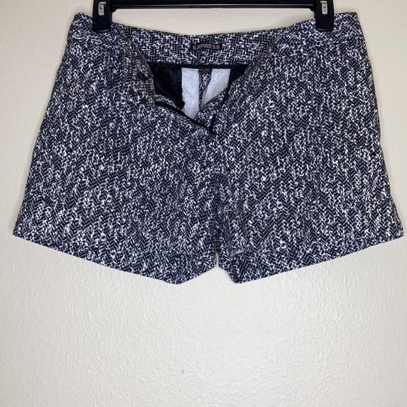 Express Black White Printed Dress Shorts - Picture 2 of 8